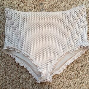 Andie- The Monaco Bottom- white- Crochet- L like new!